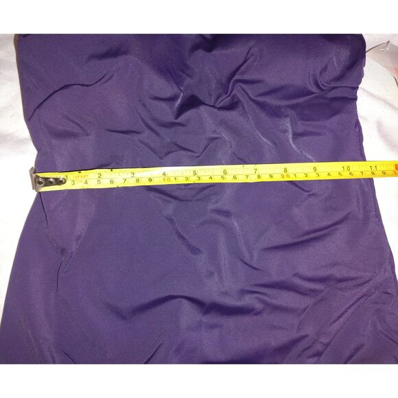NWT Lands' End Women's Tugless One Piece Swimsuit Size 4 UPF 50 RN 62830 Purple - Picture 6 of 7